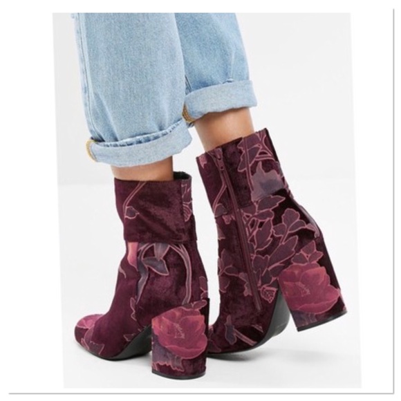 Steve Madden Goldie Block Heel Mid Floral Booties - Picture 7 of 8